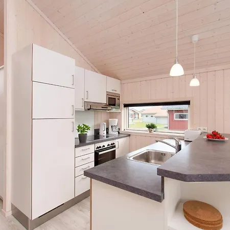 Casa de Férias Scandinavian With Fireplace And Großenbrode